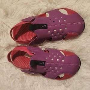 Nike Sunray Sandals